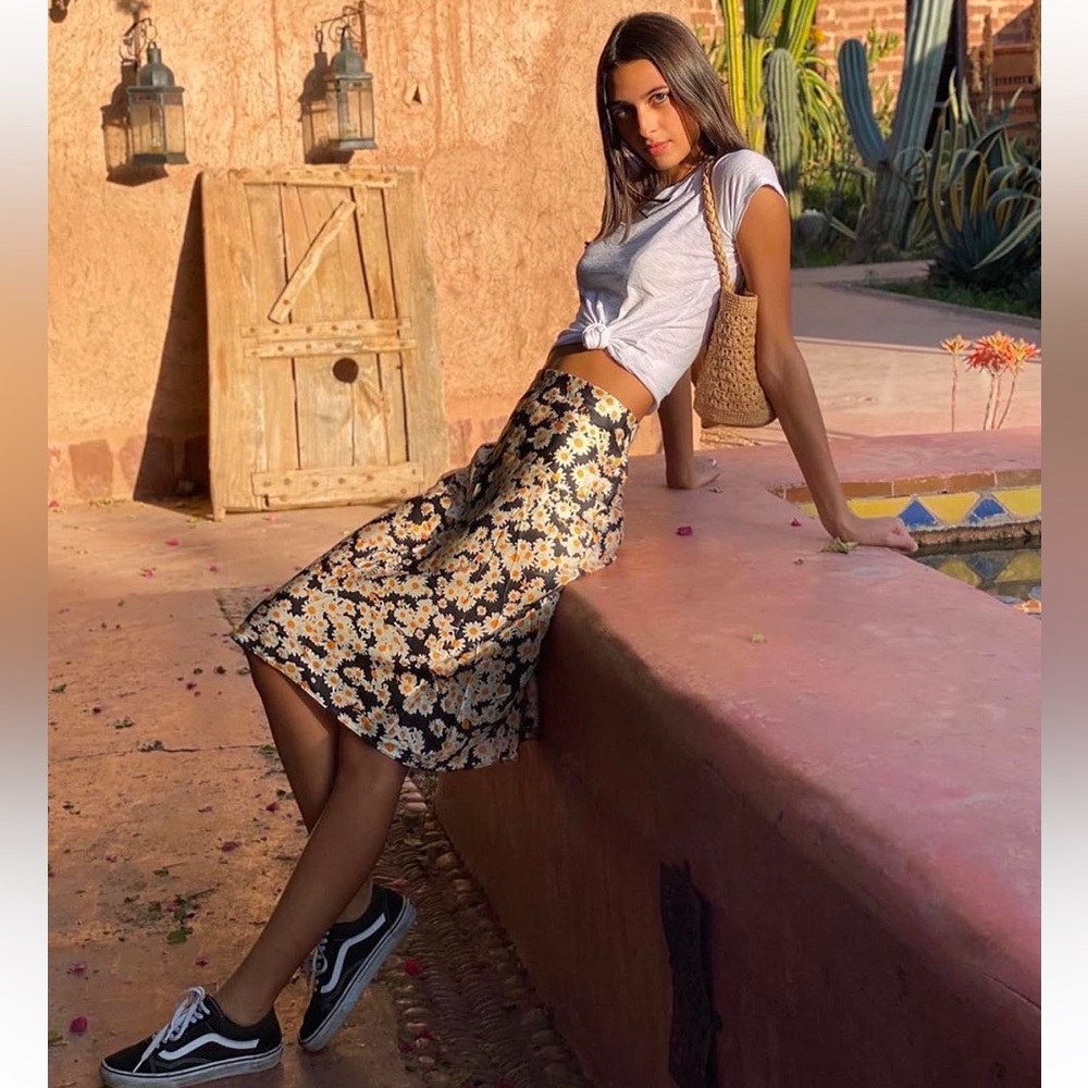 Worn only 3 times Realisation Par Naomi Skirt in Flower Power